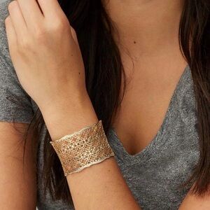 Fabulous Kendra Scott Candice Gold Cuff Bracelet In Gold Medallion ￼Filigree
